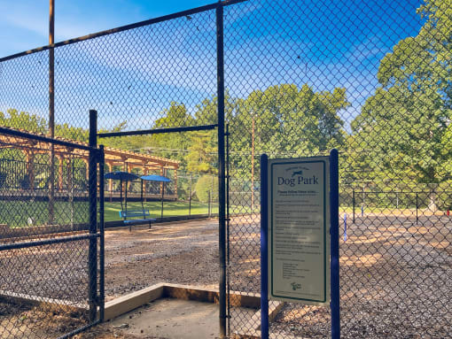 Pet Park at Wendover River Oaks Apartments, North Carolina