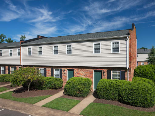 Exterior of Highland Woods Townhouses for Rent