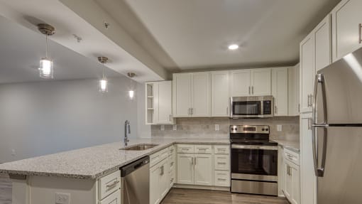Kitchen appliances at The View at Blue Ridge Commons Apartments, Virginia