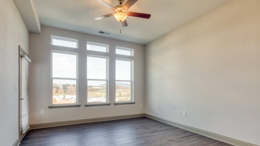 Living room space at The View at Blue Ridge Commons Apartments, Roanoke, VA