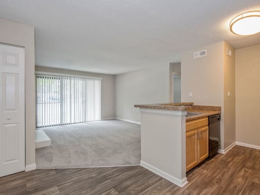Living area at Sommerset Place Apartments