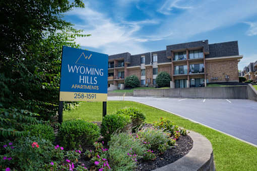 Front Entry Sign for Wyoming Hills