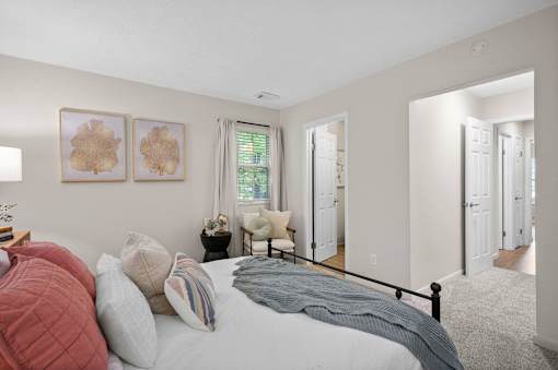Large Master Bedroom at Concord Place Apartments, Ohio, 44060