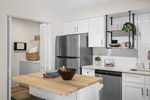 Kitchens With Ample Storage at Concord Place Apartments, Mentor, 44060
