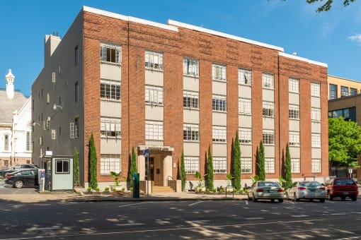 Ongford Apartments in downtown Portland, Oregon