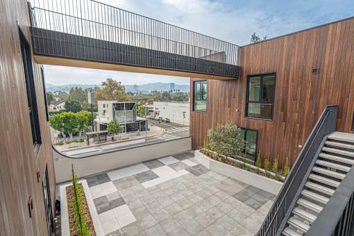 2nd floor Courtyard
