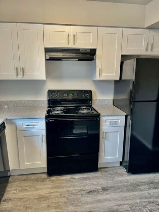 Efficient Appliances In Kitchen at Black Hawk Apartments, Fort Wayne, IN, Indiana, 46815