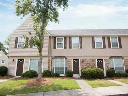 Exterior View at Cumberland Pointe, Smyrna, GA, 30080