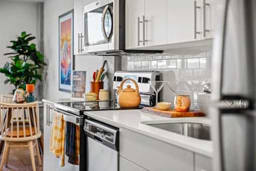 Kitchen Appliances at Riverfront Everett, Everett