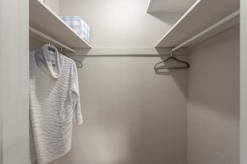 Walk In Closet at Oaks at Victory Apartments, Savannah, GA