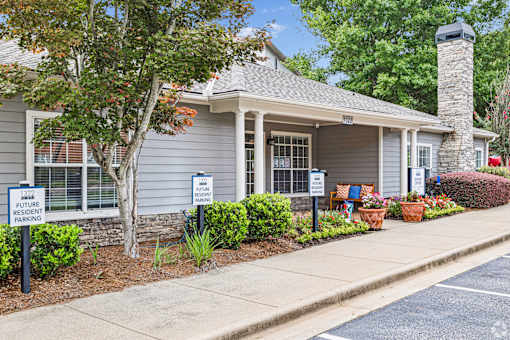 Leasing Office
