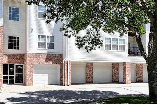 Exterior View at Standing Bear Lake, Omaha, NE, 68164