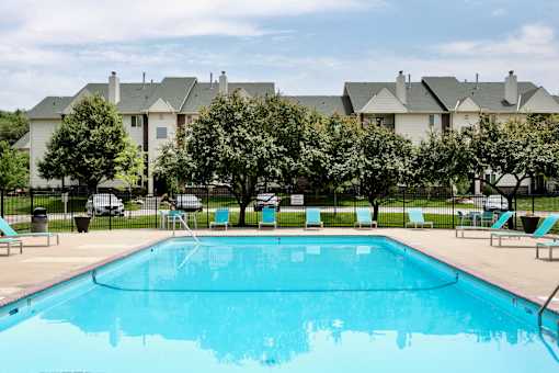 A swimming pool at The Pointe, LaVista