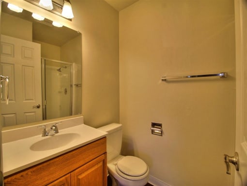 bathroom with large sink and shower at The Arbors at Mountain View, Mountain View