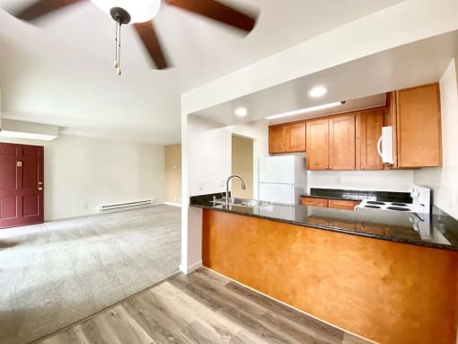 Ceiling Fan In Living Room at Normandy Park, Santa Clara, 95050