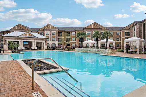 Pool at Kings Landing, Kingwood, 77339