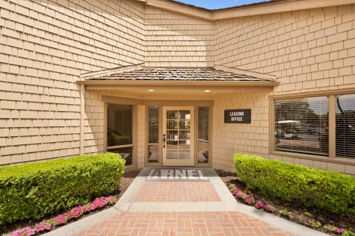 the building where the hotel is located
