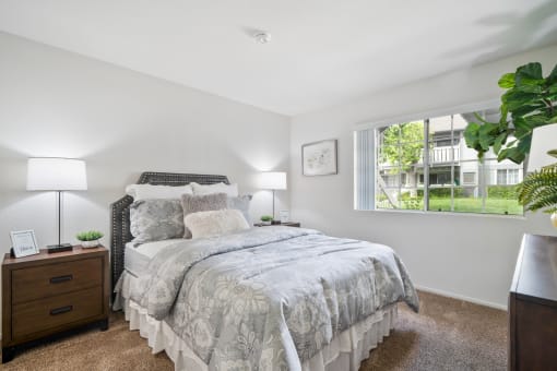 the preserve at ballantyne commons bedroom with bed and window