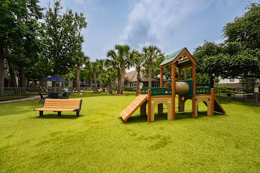 Harbor Cove Apartments Dog Park