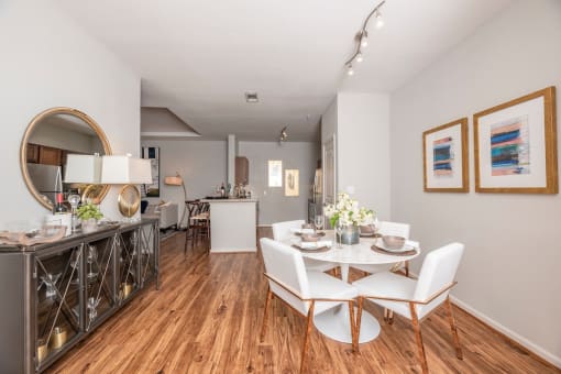Harbor Cove Apartments Dining Room