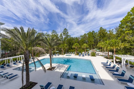 Longleaf at St. Johns Apartments | St. Johns, FL | Resort Style Pool and Spa