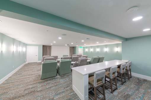 Jacksonville, FL| Melissa Grove | Movie Room