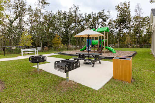 Emery Cove Apartments | Tallahassee, FL | Playground