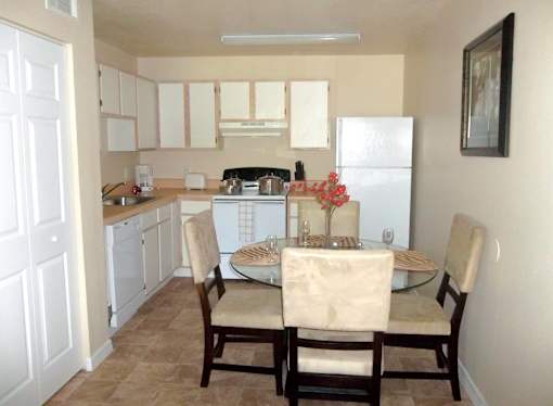 Verdant Cove | Gainesville, FL | Bedroomerdant Cove | Gainesville, FL | Living Roomerdant Cove | Gainesville, FL | Kitchen
