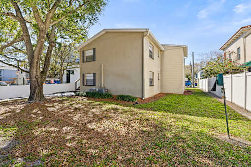 Orleans Apartments Exterior
