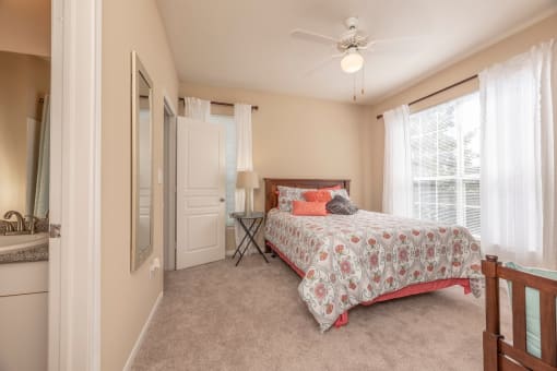 Harbor Cove Apartments Bedroom