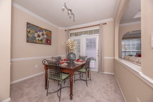 Harbor Cove Apartments Dining Room