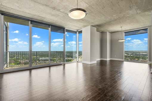 Allure Hermann Park | Penthouse with Floor-to-Ceiling Windows with Panoramic City Views