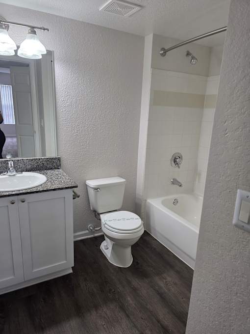 Unit Bathroom | The Landings at Boot Ranch | Palm Harbor FL