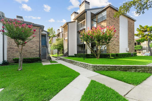 Hilton Head Apartments Building Exterior
