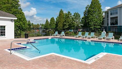 Swimming Pool | Aspire at Gateway