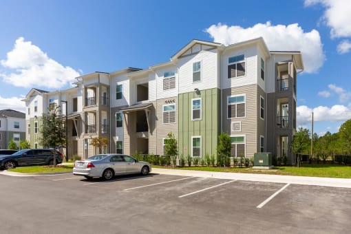 Nathan Ridge Apartments - Exterior Building
