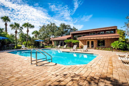 Woodlake Park Swimming Pool