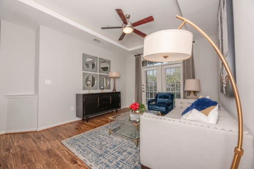 Harbor Cove Apartments Living Room