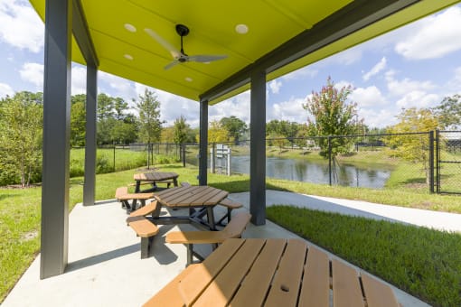 Lofts at San Marco East | Jacksonville, FL | Covered Picnic Tables