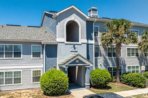 Exterior | Pines at Warrington | Pensacola, FL