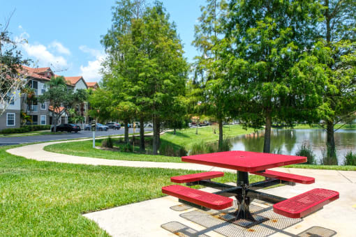 The Landings at Boot Ranch | Palm Harbor FL | Walking  Trail & Picnic Area