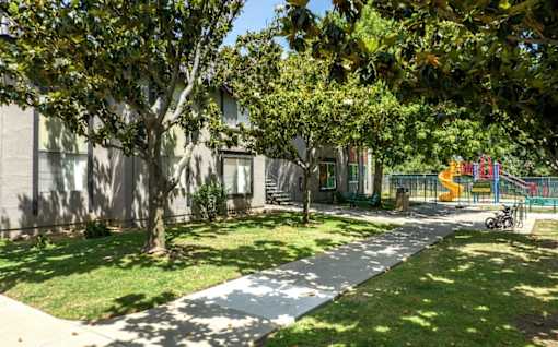 Walking Paths at Vacaville Park Apartments, Vacaville, 95687