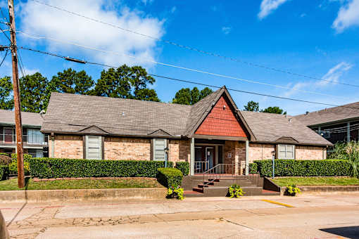 Leasing Office Exterior 2 at The Abbey in Longview TX