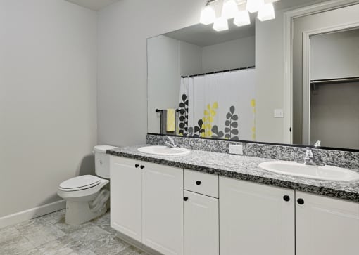 The Riviera Apartments in Tulare Bathroom
