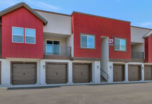Garages Available at Weylyn Luxury Apartments, Arizona