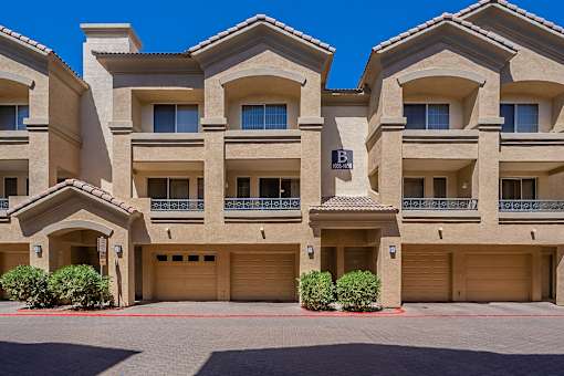 Exterior View at Palazzo Townhomes, Phoenix, 85008  
