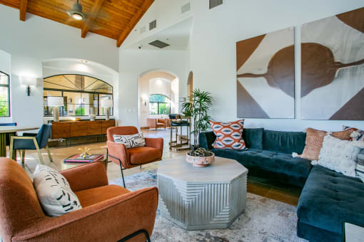 Resident Clubhouse at Scottsdale Hayden Apartments for Rent Near Phoenix