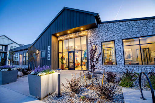 Exterior of Clubhouse at View on Centennial Apartments