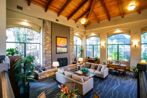 Resident Clubhouse at Scottsdale Hayden Apartments for Rent Near Phoenix