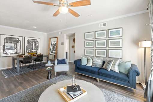 Large Apartment Living Room with Ceiling Fan in Glendale 85308
